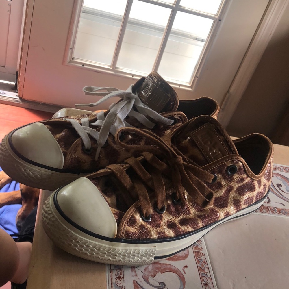 CONVERSE CHUCK TAYLOR ALL STAR Giraffe Sequins Low Top
